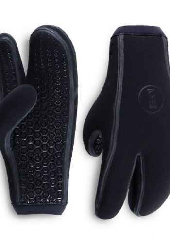 Fourth Element 7mm cold water diving mitt