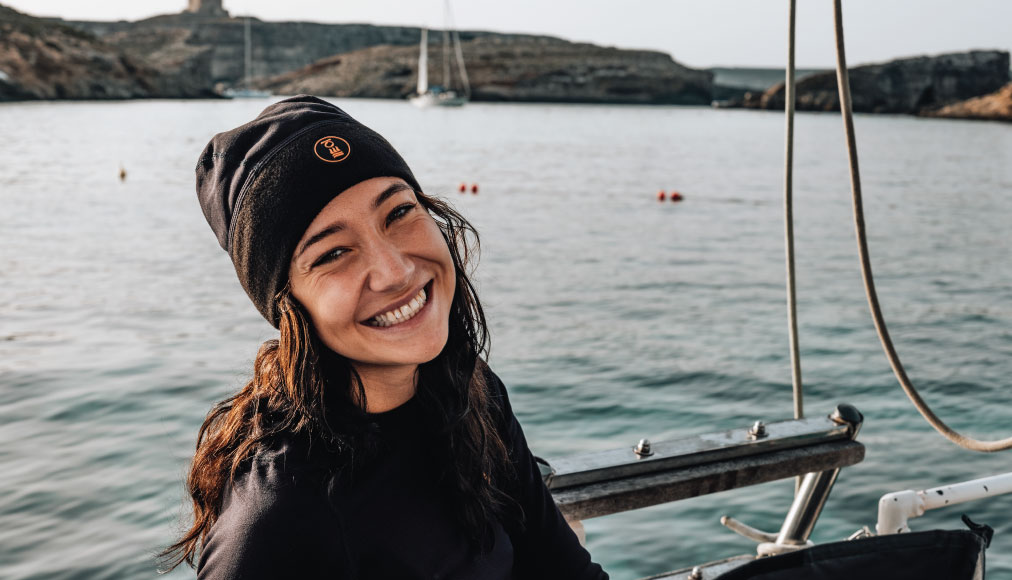 https://dev.thehonestdiver.com/wp-content/uploads/2020/06/Fourth-Element-Xerotherm-Beanie-surface-interval.jpg