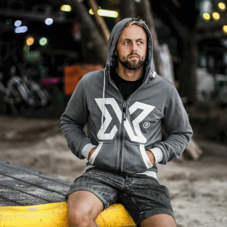 https://dev.thehonestdiver.com/wp-content/uploads/2020/11/XDEEP-Hoodie-Shorts.jpg