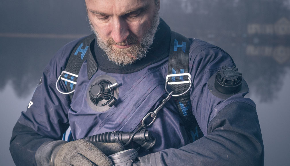 https://dev.thehonestdiver.com/wp-content/uploads/2021/05/Avatar-Mens-Drysuit.jpg