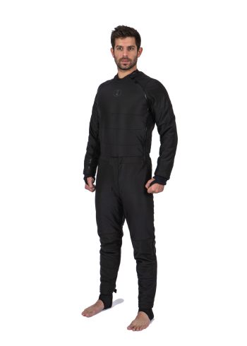 Fourth Element Halo AR undersuit from the front